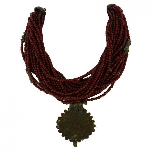 Catenine: collier Césarée Paris, multi rangs, perle verre grenat – Usato da Delémont venduto da marcdel 1
