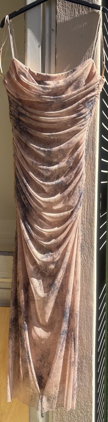 Robes: Vestito elegante, M – Neuf (Voir description) à Locarno par DBSiesta