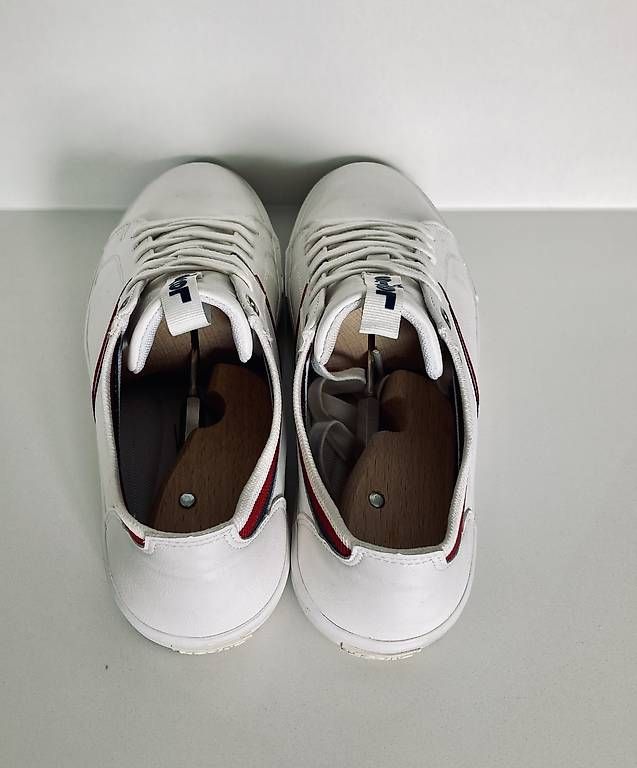 Levi's Scarpe da uomo: Levis Sneakers weiss Gr 42 – Usato da Thun venduto da Fuesu1812 2