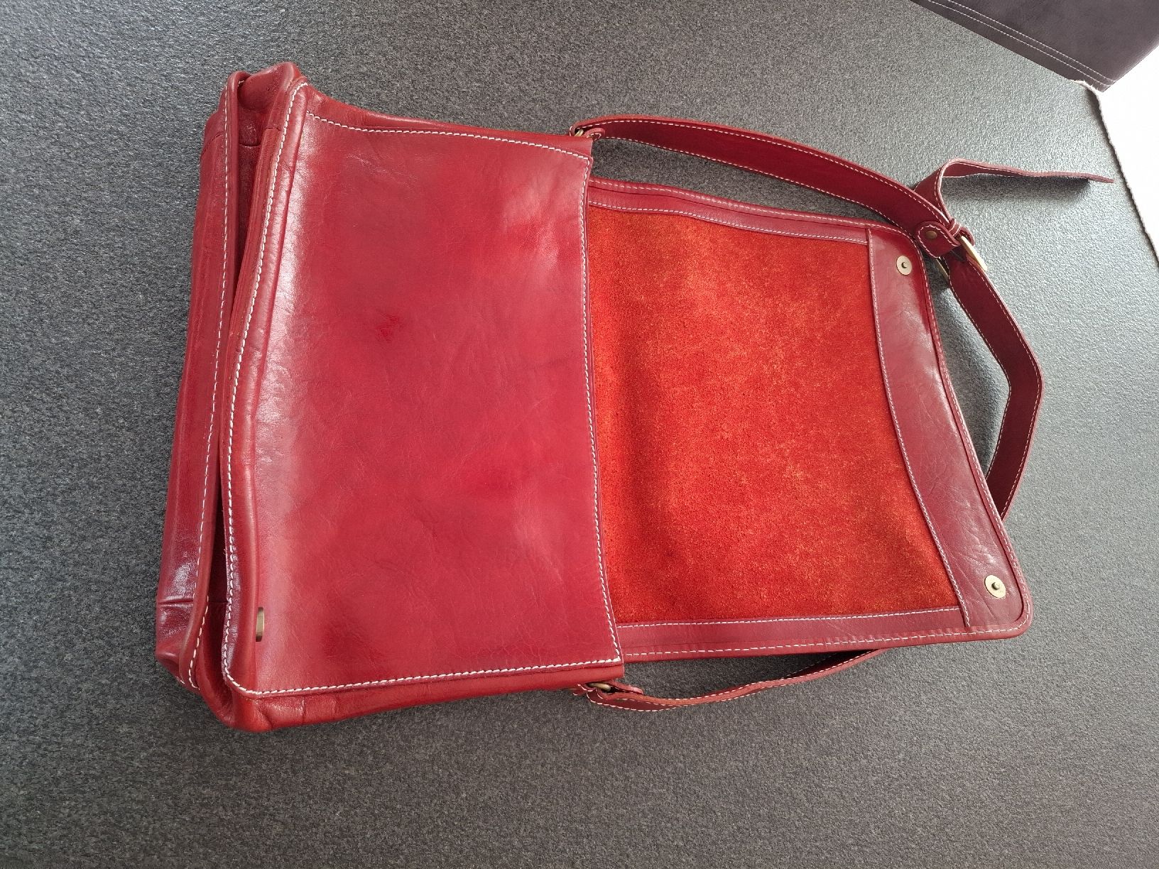 Borse: Umhängetasche/Laptoptasche Leder – Nuovo (secondo la descrizione) da Bremgarten AG venduto da mongele10_18 1