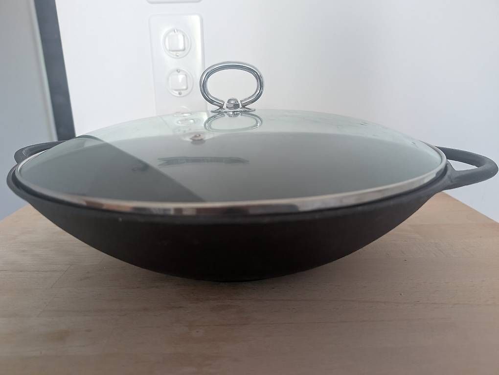 Padelle: Wok aus Gusseisen – Usato da Zürich venduto da _CuBa_