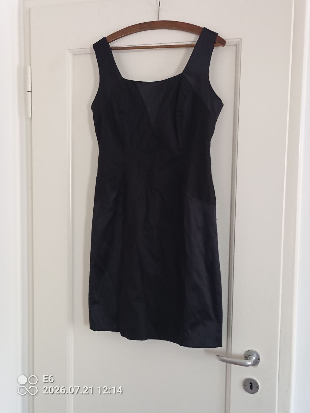 Kleider: Elegantes Stretchkleid – Gebraucht aus Zürich von Mitzi6