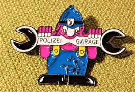 P103 - Pin Basler Polizei Garage