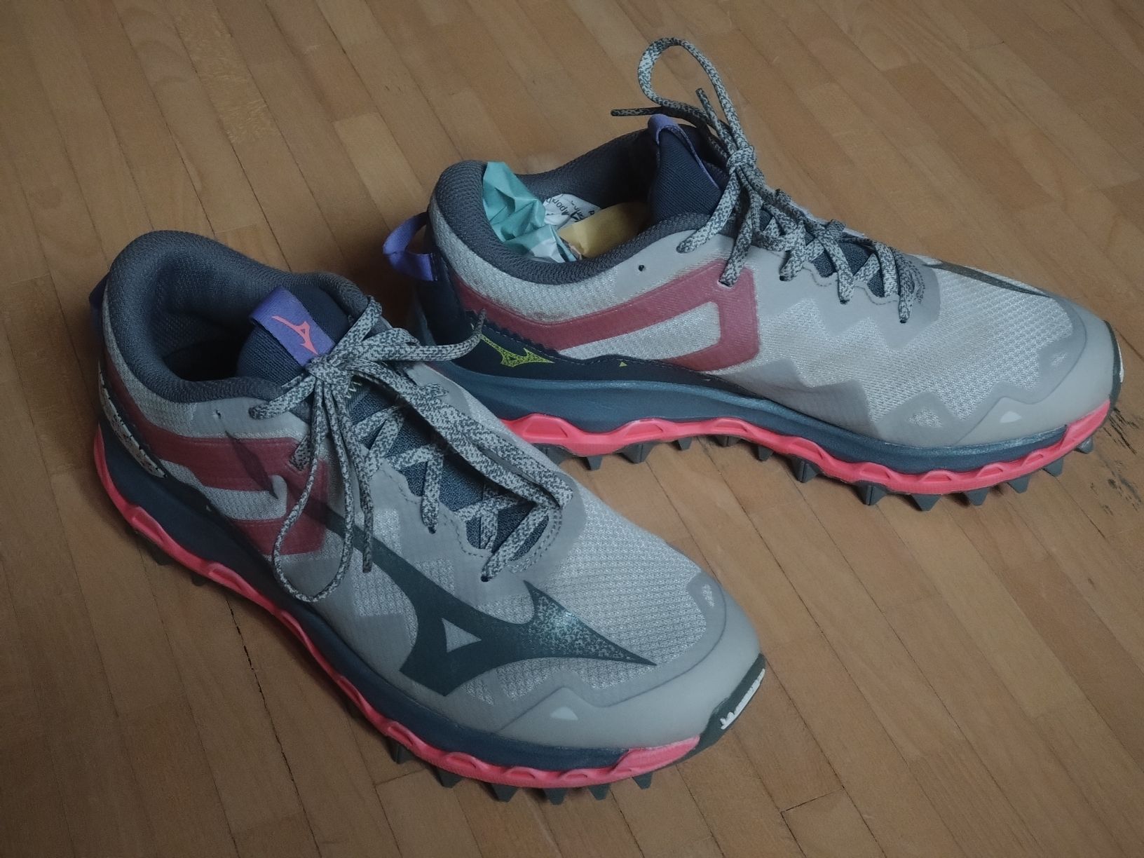 Mizuno Damenschuhe: Chaussures de trail Mizuno Wave Mujin 9 Taille 39 – Gebraucht aus Farvagny-le-Grand von LaCaverne 2