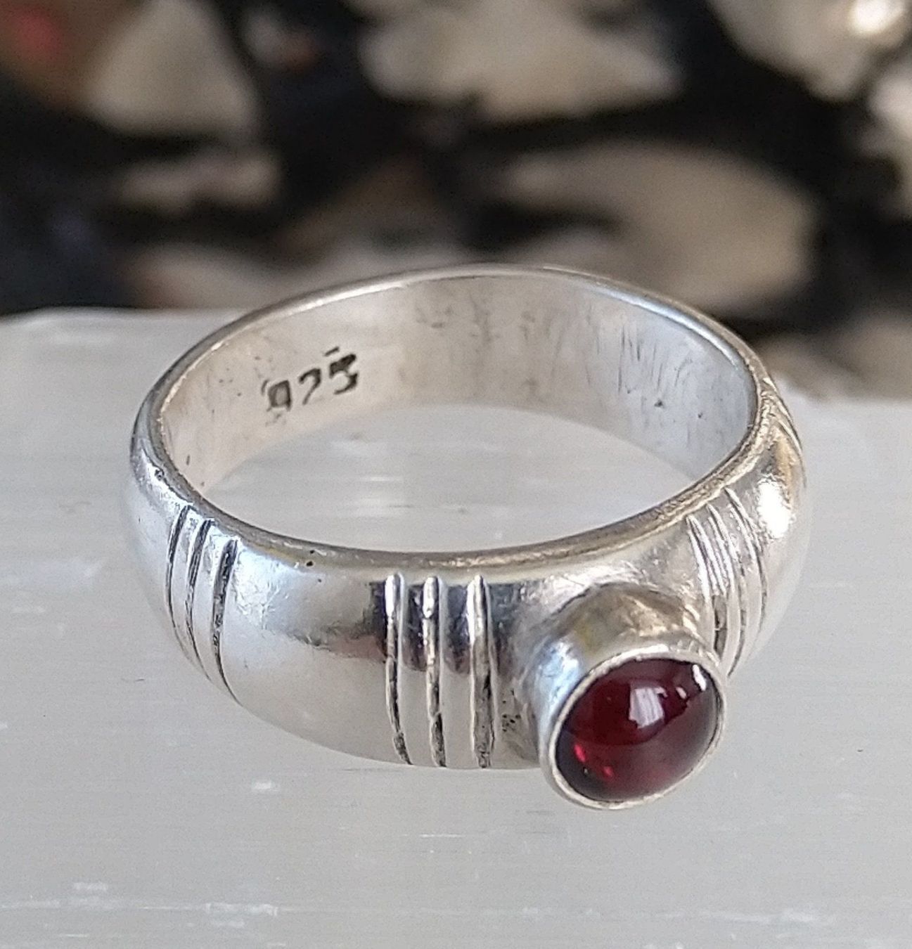 Anelli: RING MIT RUBIN ? IN 925 SILBER – Usato da Romanshorn venduto da BoutiqueA 1