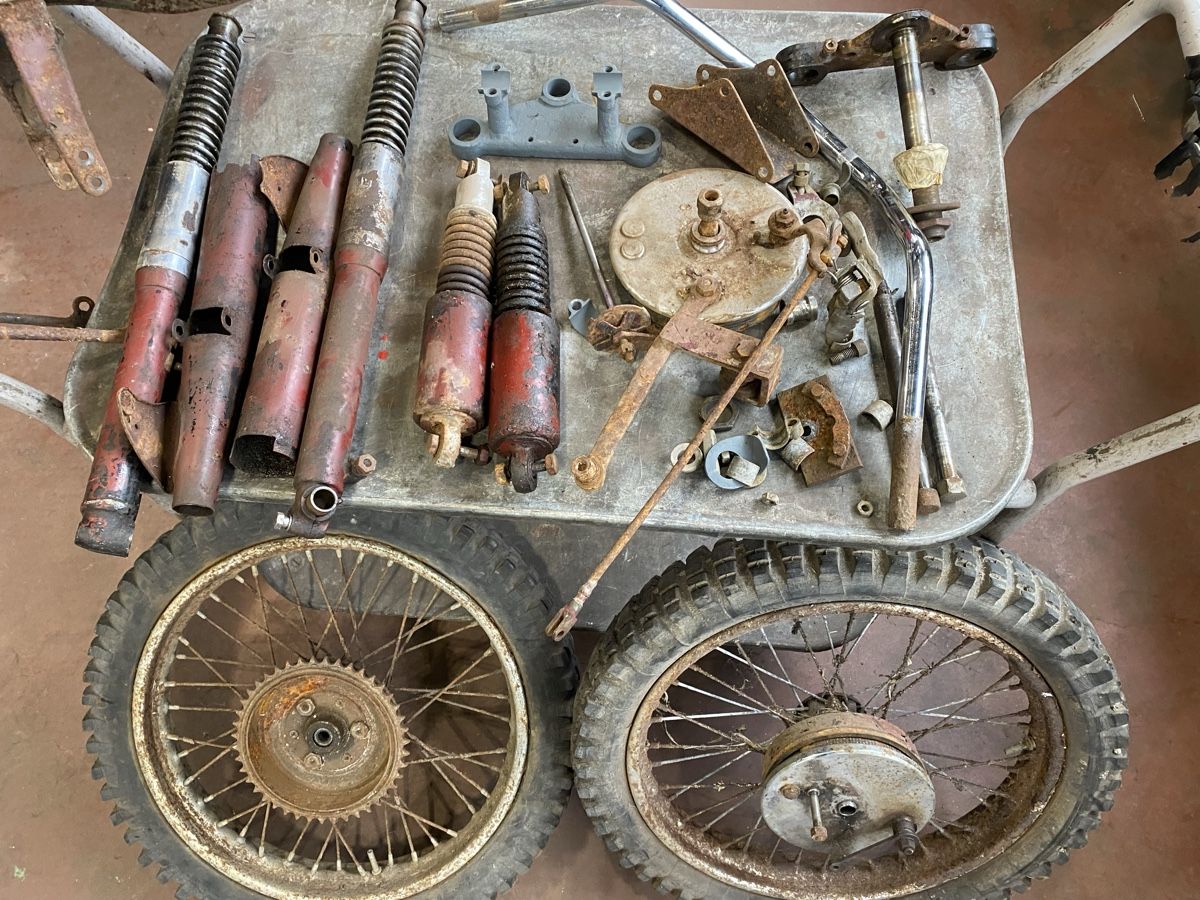 Norton Tutti i ricambio per moto: Norton Teile – Difettoso da Aeschlen venduto da rudemood