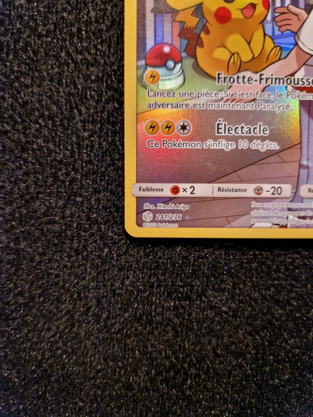 Pokémon Sammelbilder & Trading cards: Pikachu 241/236 Cosmic Eclipse Holo - LP - FR – Gebraucht aus La Chaux-de-Fonds von LVMF 2