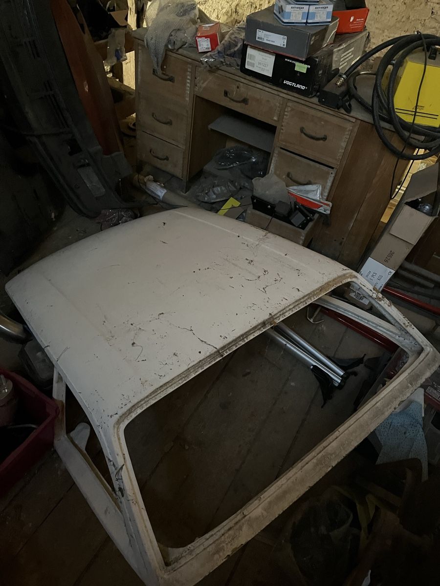 Triumph Tutti pezzi di ricambio auto: Triumph Stag Cabrio Hardtop aus Glasfaser  – Usato da Büren SO venduto da Jasper_XD 1