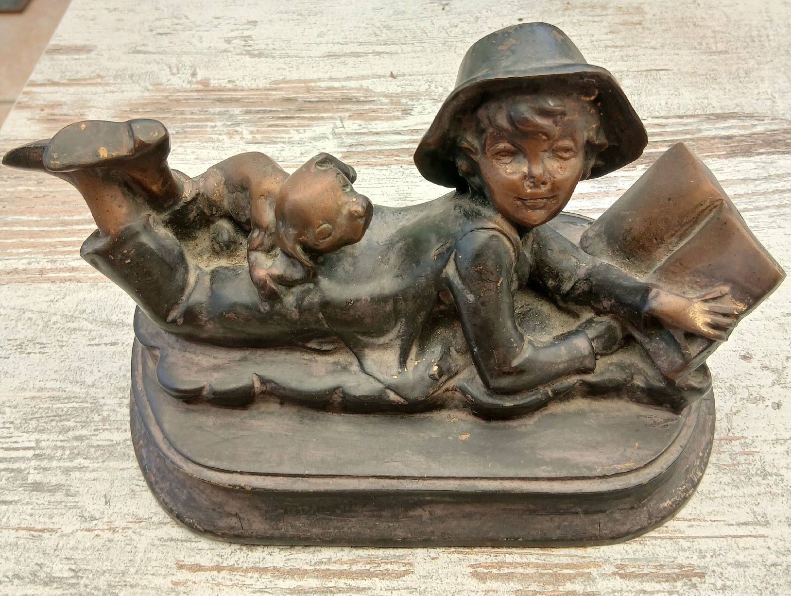 Statuette: Boy reading with his dog in bronze. – Usato da St-Cergue venduto da gar_x2b7 1