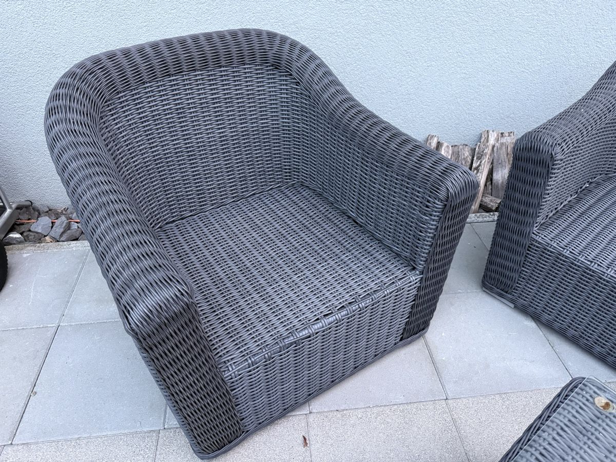 Sofas: Gartenloungemöbel Polyrattan grau 4-teilig gebraucht – D'occasion à Gunzgen par Fra1990