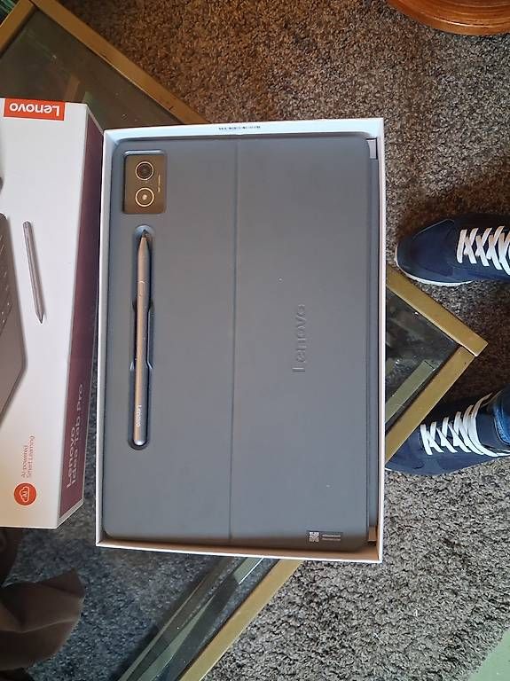Tablet PC: Lenovo Idea Tab Pro – Nuovo e nell'imballaggio originale da Gland venduto da ren_lxf9 2