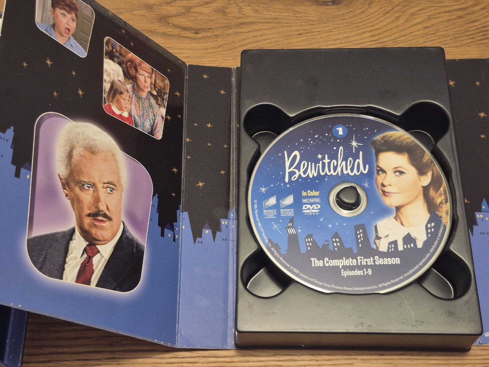 Alle DVDs: Bewitched - The Complete Series - Elizabeth Montgomery Code1 – Gebraucht aus Oberembrach von giu_7ksd 6