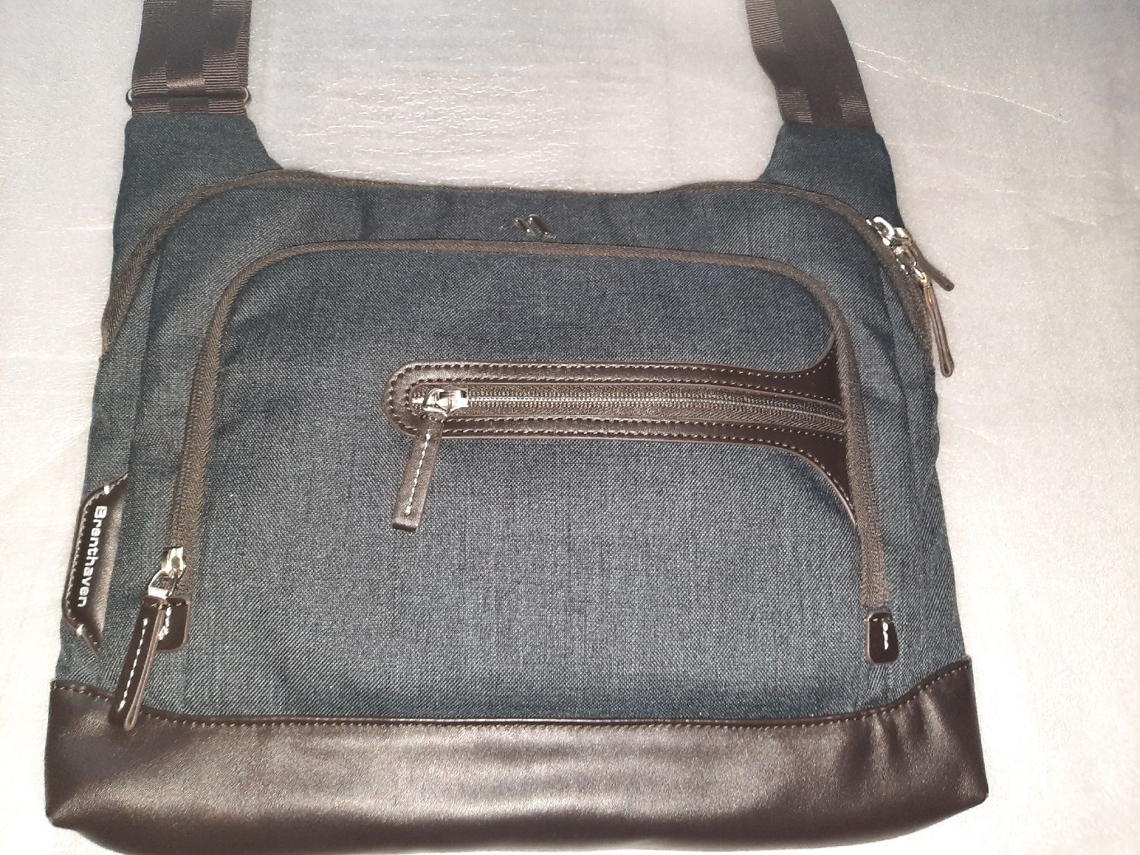 Altro in  Abbigliamento & Accessori: borsa BRENTHAVEN – Nuovo (secondo la descrizione) da Biasca venduto da Old_6blh