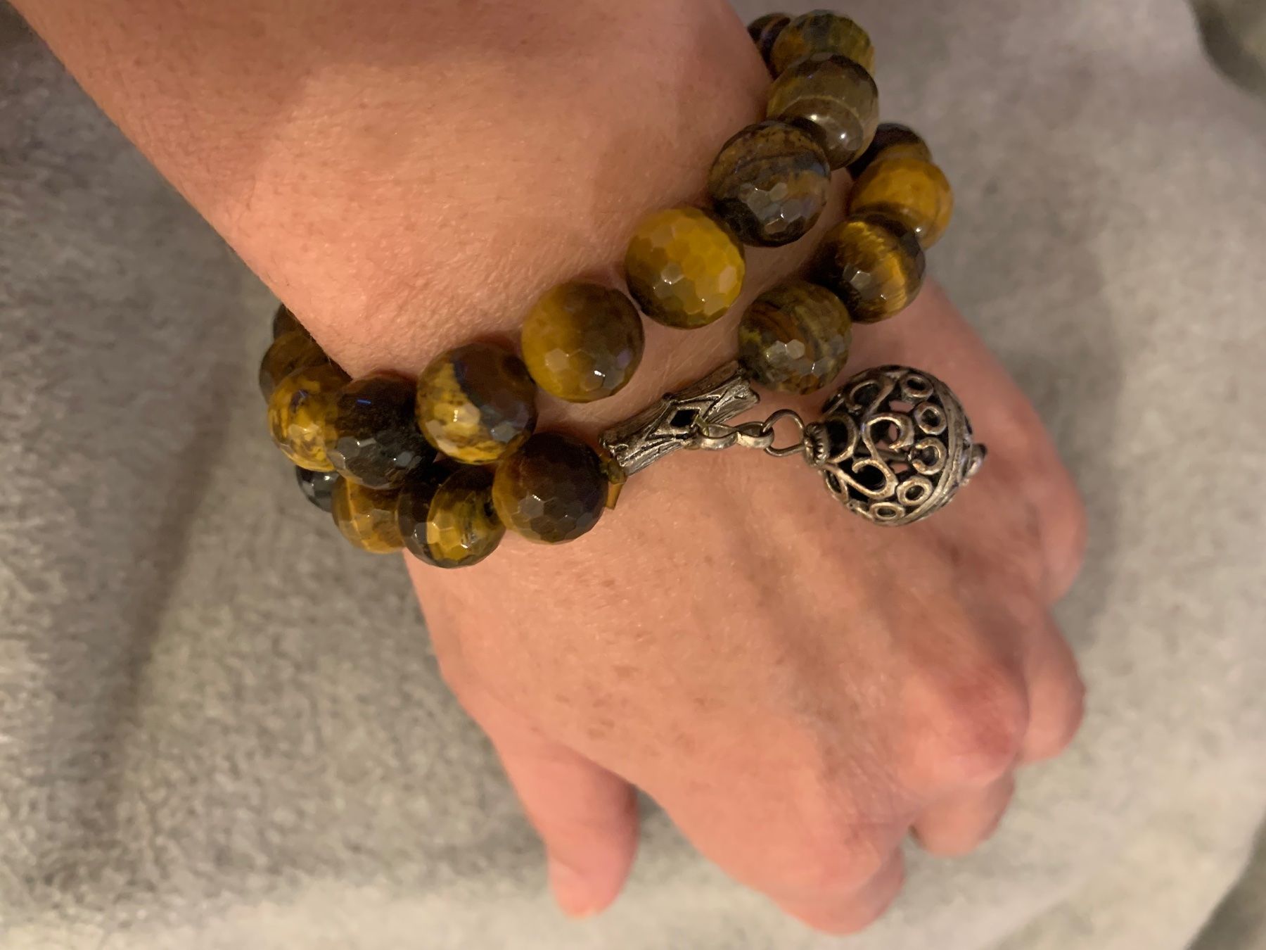 Bracciali & Braccialetti: Edelstein Armband, Tigeraugen, Versilbertverscluss – Usato da Nuerensdorf venduto da gokden1336 1