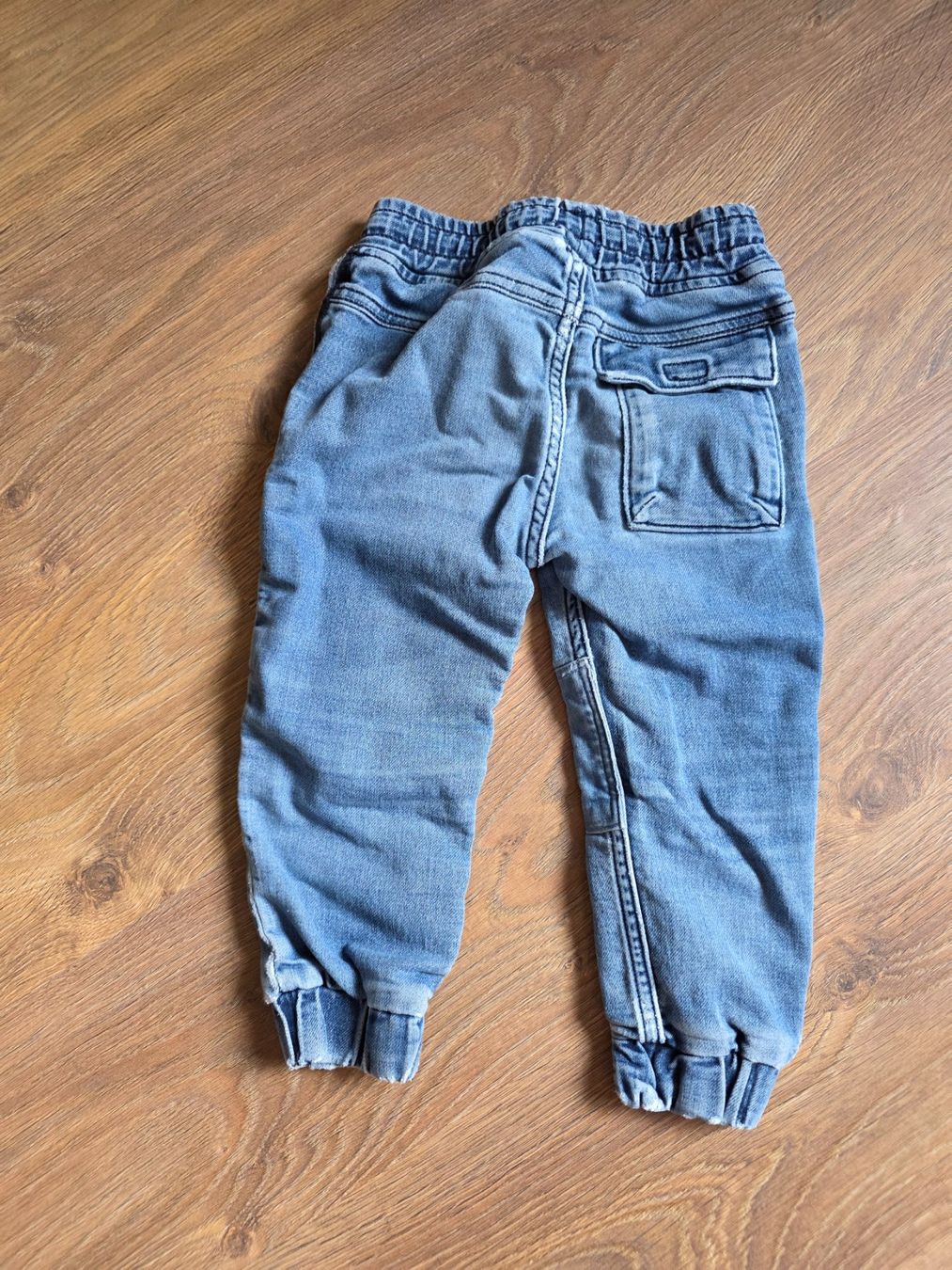 Pantaloni: Jeans, Hose Gr. 98 - zum Austragen – Usato da Nebikon venduto da Japostyle 1