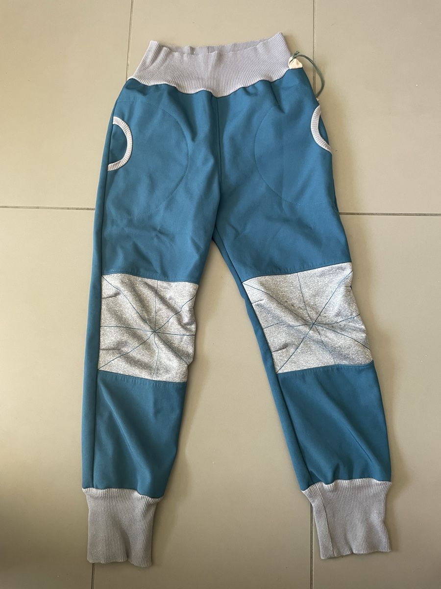 Hosen: Pantalon softshell 122 – Gebraucht aus Salavaux von Kevinka