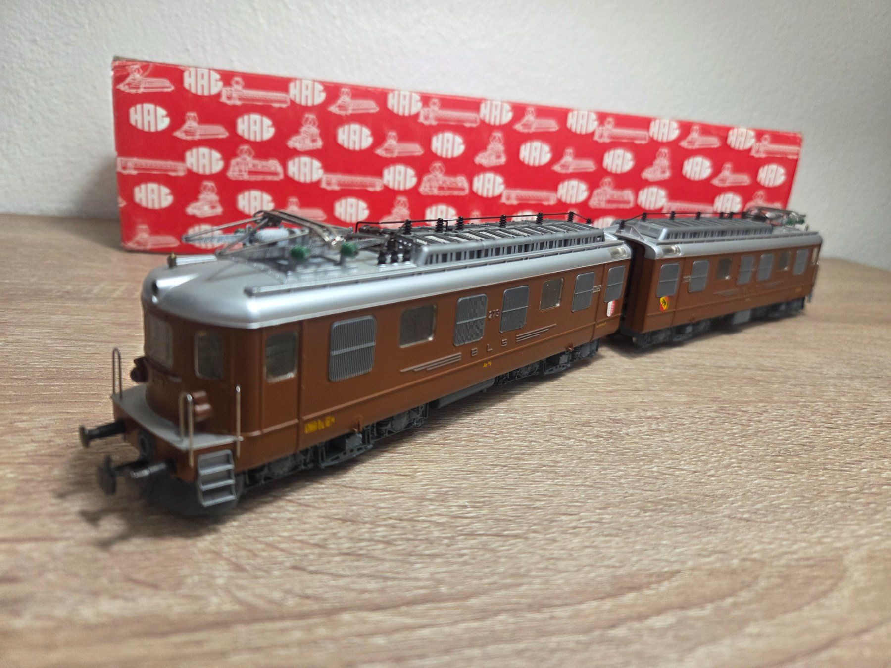 Hag Modellini di ferrovie: Hag 240 E-Lok Ae 8/8 273  BLS H0 – Usato da St-Aubin-Sauges venduto da Lo_Go 3