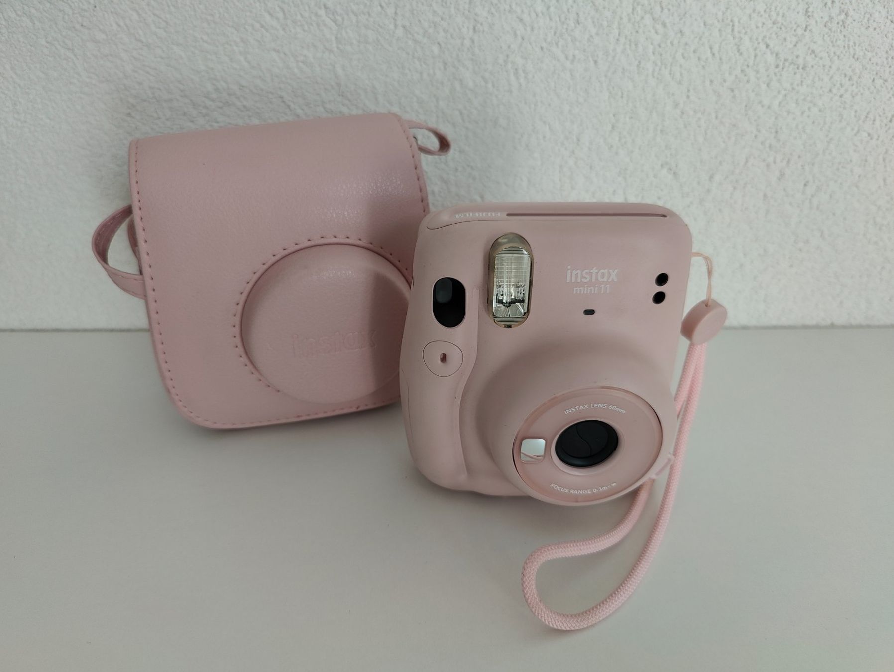 Fujifilm Kamera: Instax Mini 11 Rosa inkl. Tasche – Gebraucht aus Dintikon von Nightcom