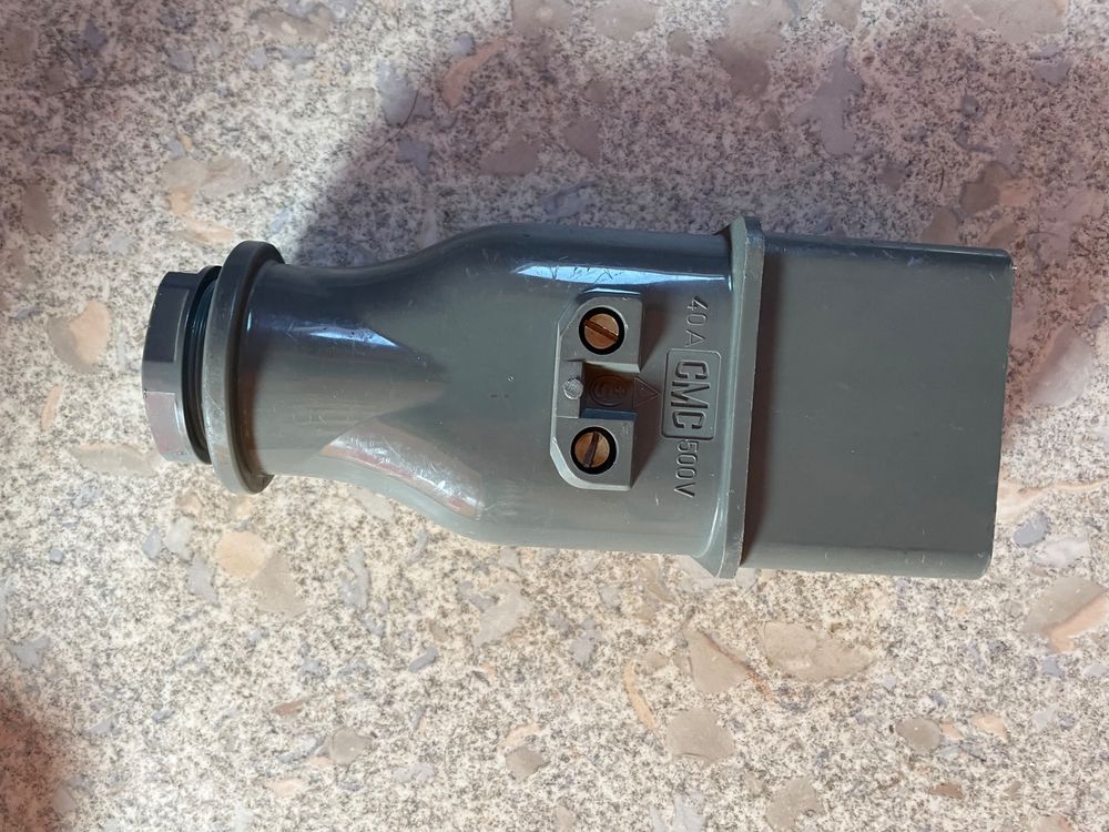 Stecker: Stecker J 40 4Polig – Gebraucht aus Huttwil von Bolpa