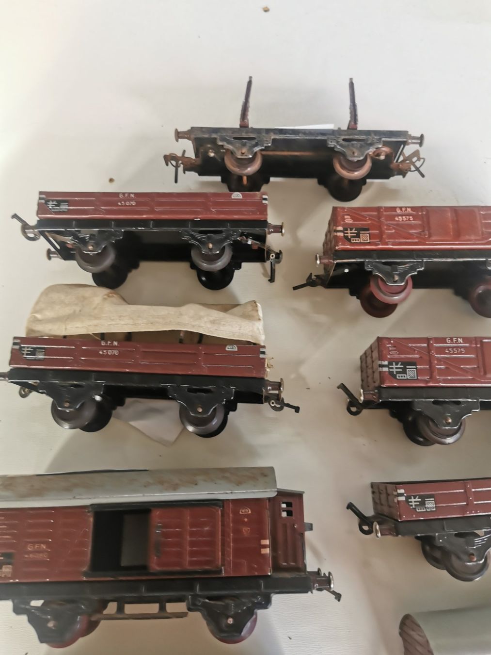 Modellini di ferrovie: Alte Güterwagen Spur 0 – Usato da Waltenschwil venduto da Nitsud 1