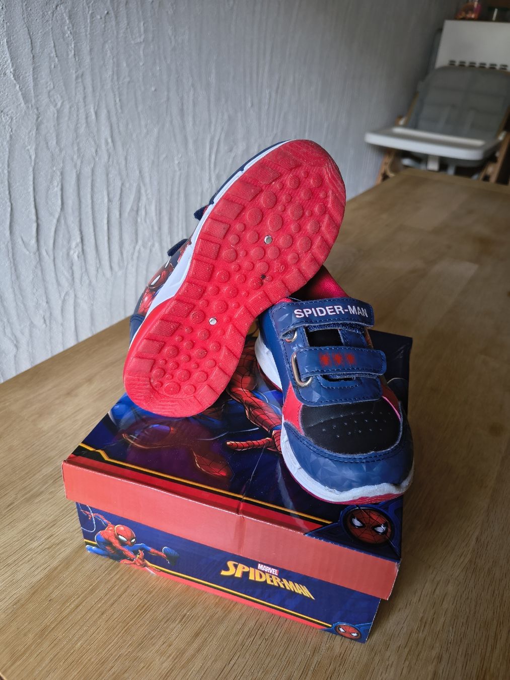Schuhe für Jungen: Spiderman-Schuhe Gr. 29, neu! – Neu und originalverpackt aus La Punt-Chamues-ch von ilsimo87