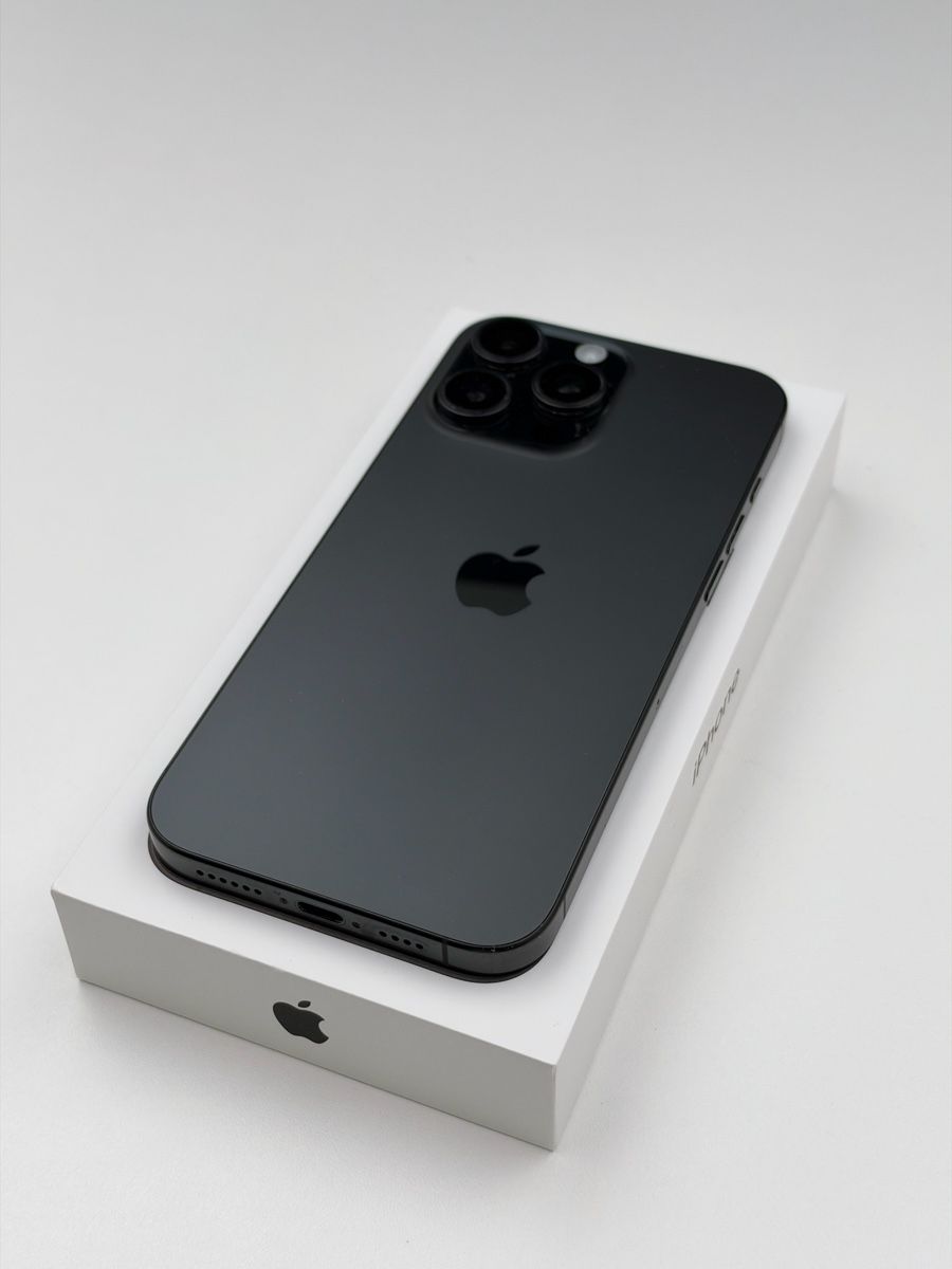 Apple Telefoni cellulari / Smartphones: iPhone 16 Pro Max – Usato da Emmenbrücke venduto da Herki2