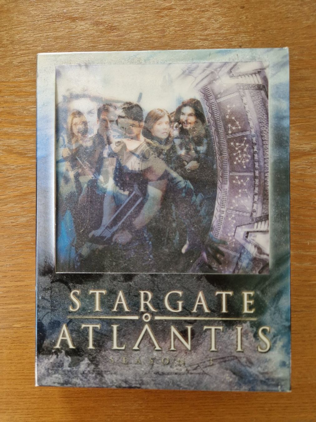 Tutti i DVDs: Stargate Atlantis Staffel 3 Uncut – Usato da Neunkirch venduto da olihoernli