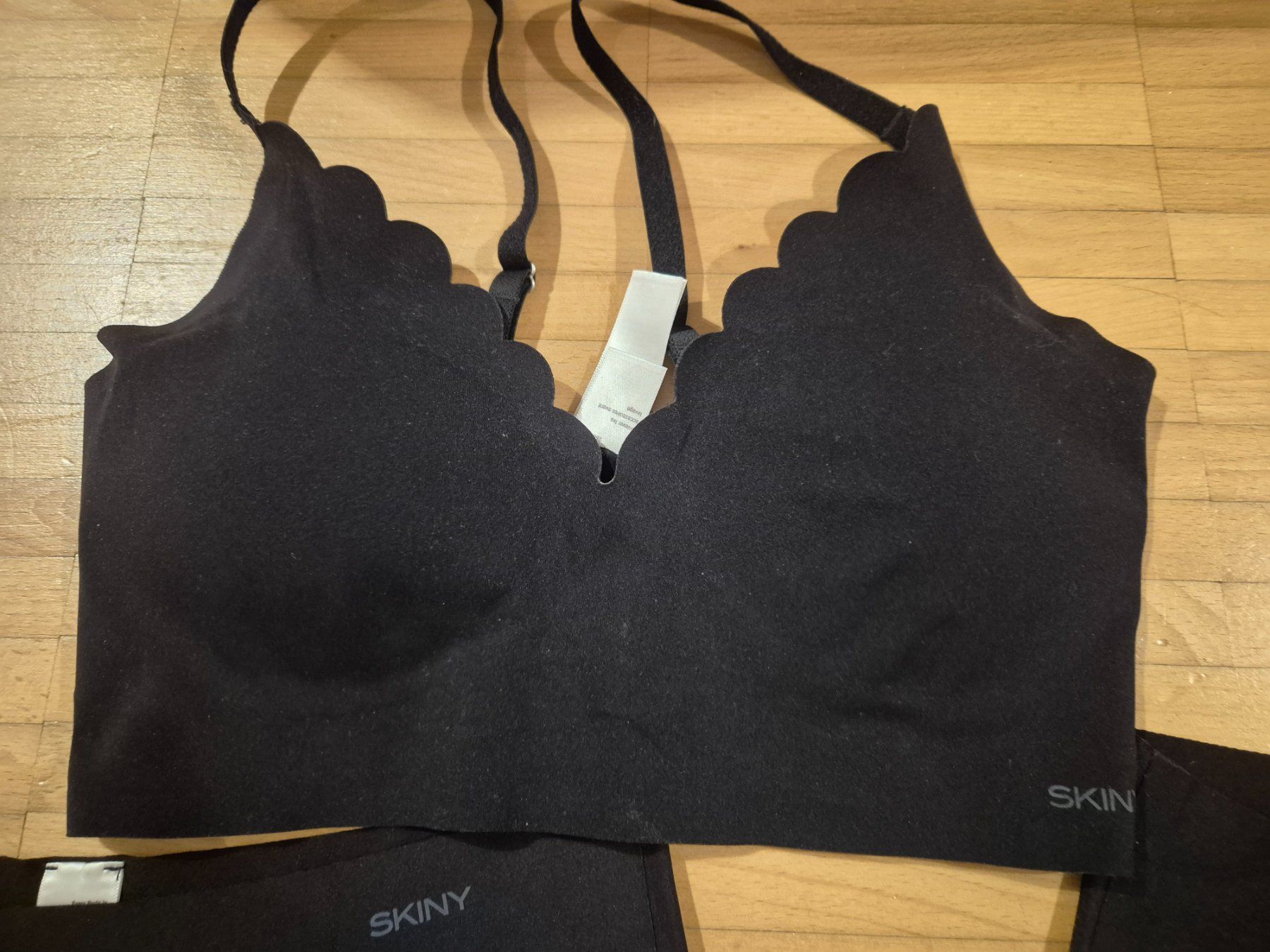 Altra biancheria intima: Skiny Bustier, 2 Panties, 1 String, Gr. S – Nuovo (secondo la descrizione) da Bern venduto da grisu_79 1