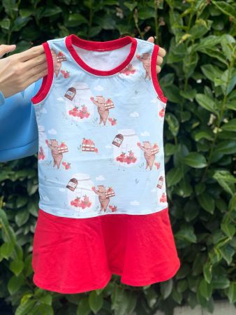 Neues Sommer-Kleid mit Erdbeeren & Bären, Gr.110