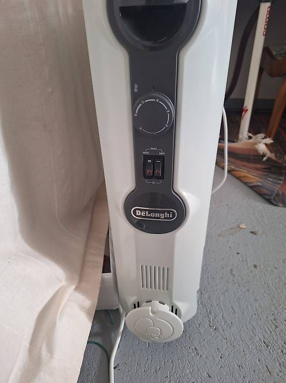 Radiatori: Chauffage électrique d'appoint Delonghi  – Usato da Chéserex venduto da aux_p86n 2