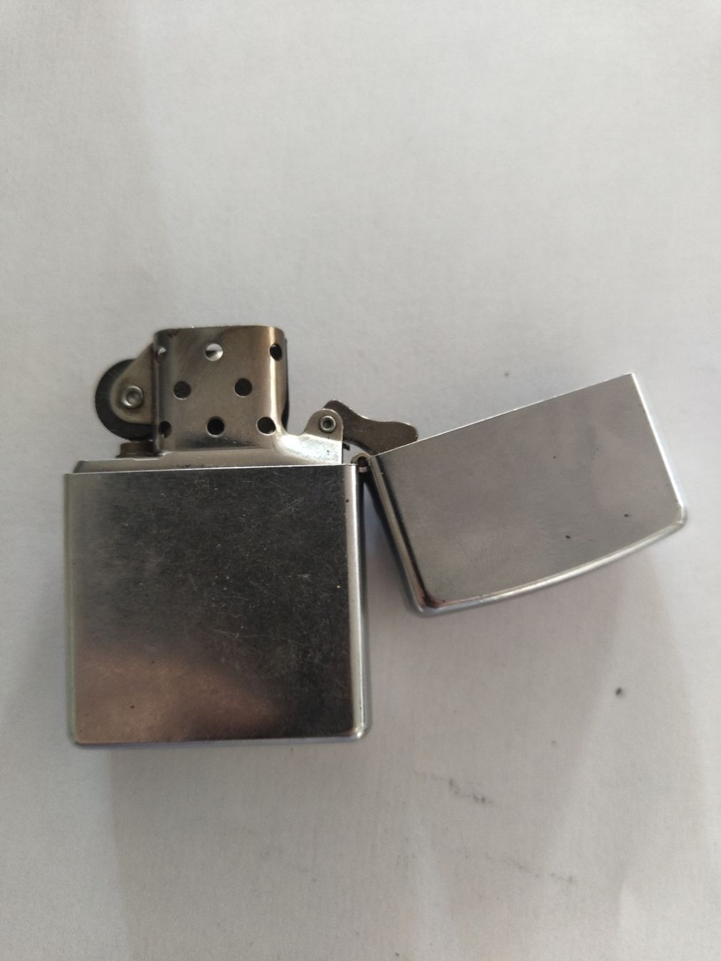 Zippo Accendini: Harley-Davidson Zippo Feuerzeug – Usato da Oberdiessbach venduto da richterskala 3