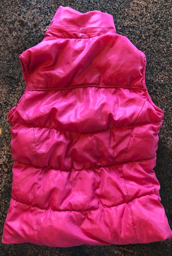 Zara Altro abbigliamento per bambino: Kinder-Gilet (134) – Usato da Grüningen venduto da tienda100 1
