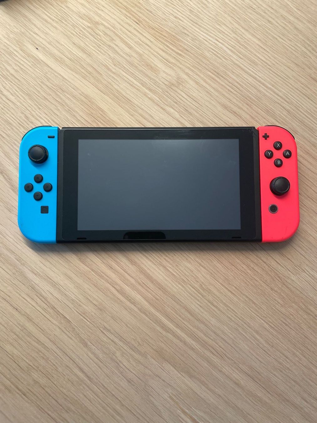 Nintendo Console: Nintendo Switch Konsole mit Zubehör – Usato da Dübendorf venduto da sleepyk 2