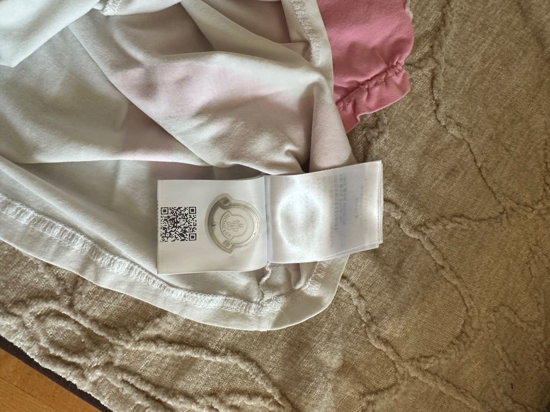 Moncler Hemden, T-Shirts & Polos: Moncler T-shirt 18 /24 Months – Gebraucht aus Zürich von Bybyana 3