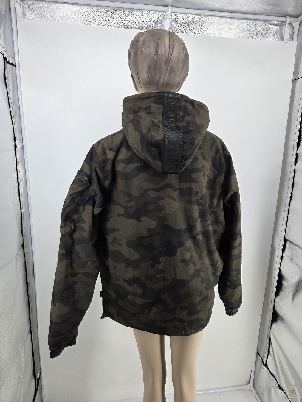 Giacche: Jacke Black Squad – Usato da Adligenswil venduto da Die-Fundgrueb 3