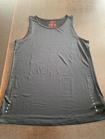 T-shirt de sport a bretelles taille S 