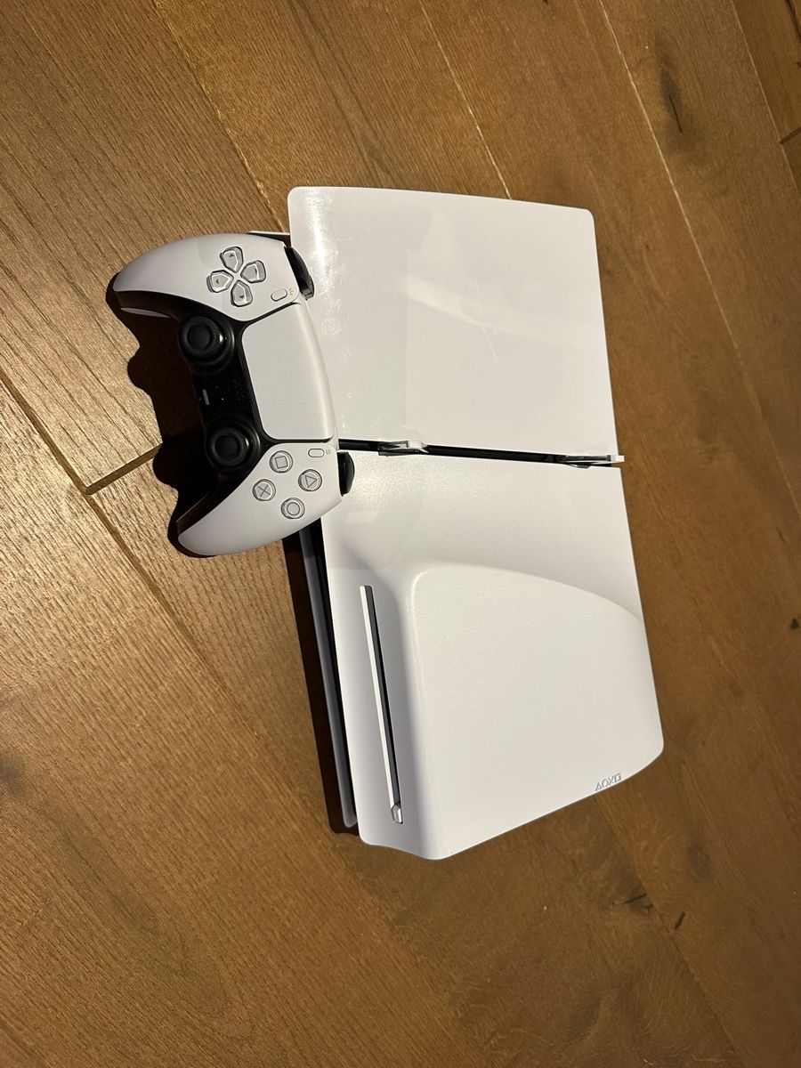 Sony Consoles: Sony PlayStation 5 vom 2025 Disc Version mit Controller  – D'occasion à Rothenburg par Alupi 1