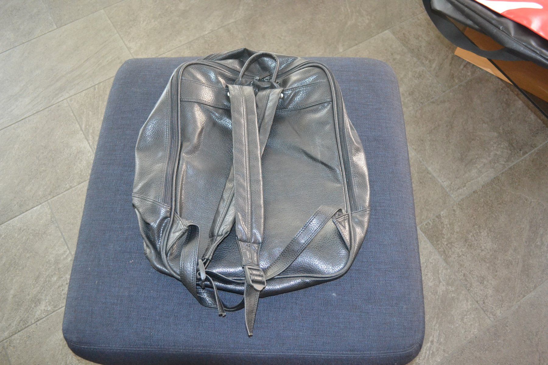 Borse: Rucksack schwarz – Usato da Kölliken venduto da Knorrli58 3