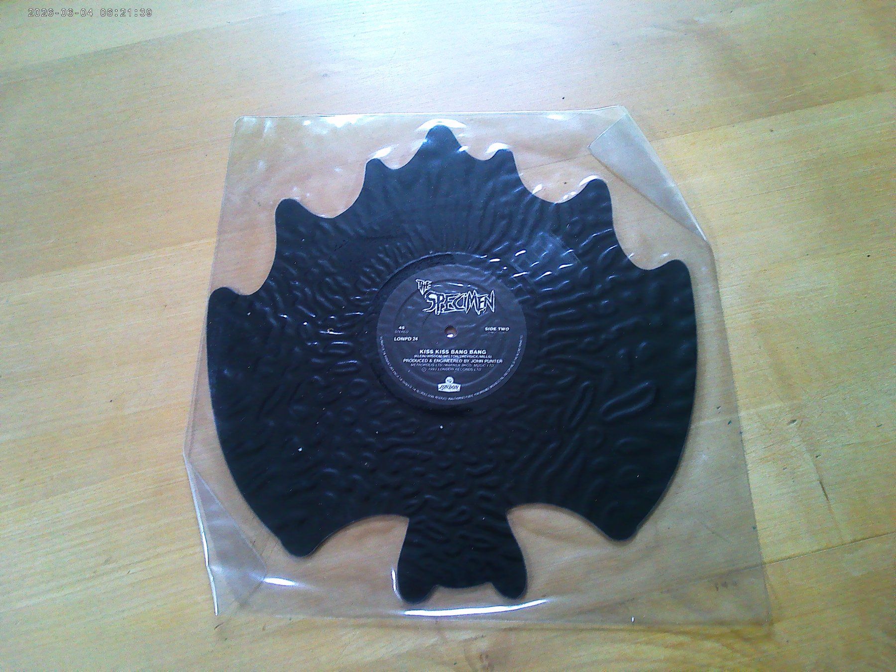 Dischi in vinile: SPECIMEN Returning From A Jour SHAPE PICTURE DISC - UK 1983 – Nuovo e nell'imballaggio originale da Zofingen venduto da mooni89 1