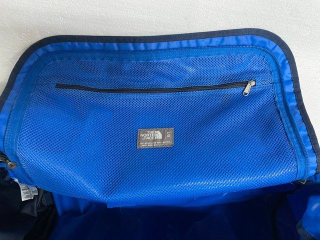 North Face Borse: THE NORTH FACE - Base Camp Duffel Bag – Usato da Oberrieden venduto da Ket25 4