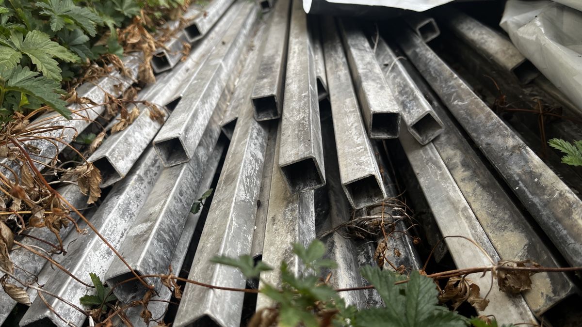 Profile: Aluminium Vierkant-Hohlprofile – Gebraucht aus Breitenbach von aya_w5x7