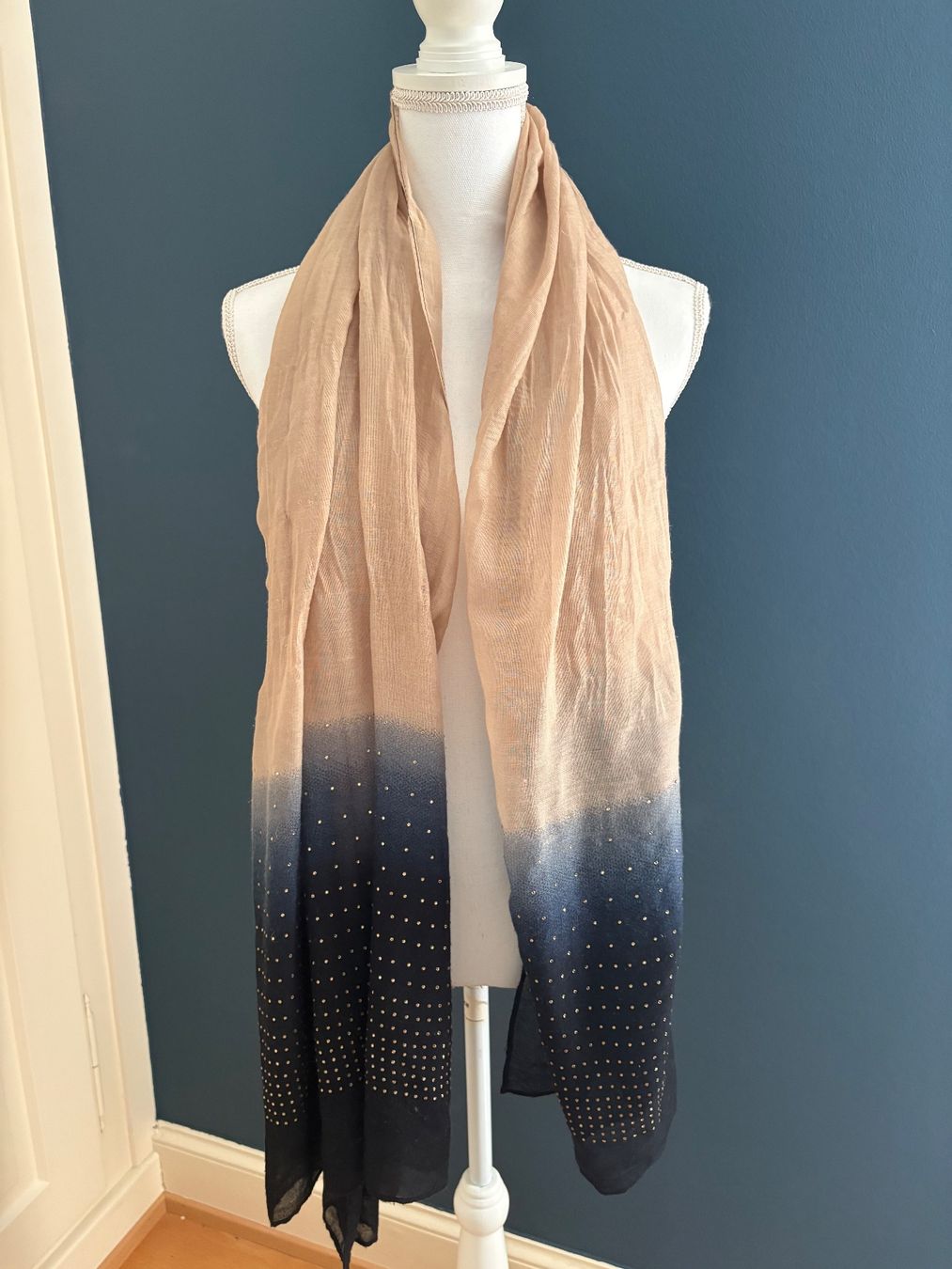 Foulard & Sciarpe: Schal in blau und beige – Usato da Winterthur venduto da Lepetitprince18