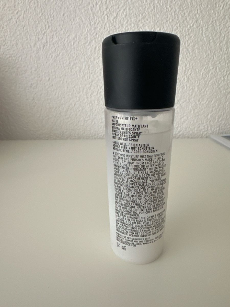 Mac Cosmetics Maquillage: MAC Prep+Prime Fix+ Matte 100ml guter Zustand – D'occasion à Oetwil am See par cs006 1