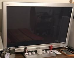 Grosses Flachbildschirm - Fernseher
