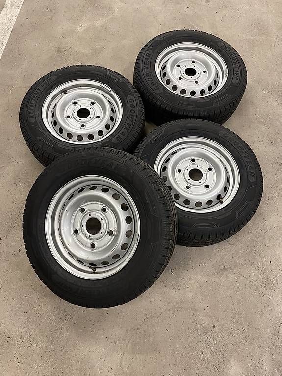 Pneus & Roues: Ford Transit Sommerräder – D'occasion à Oberglatt ZH par ElRa95