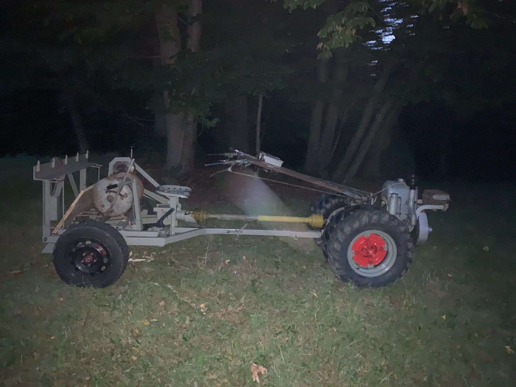 Grunder Tracteurs: Grunder mit Seilwinde – D'occasion à Muttenz par Ivana69