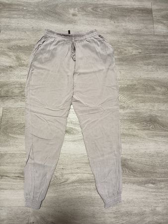 Dünne Sommerhose M