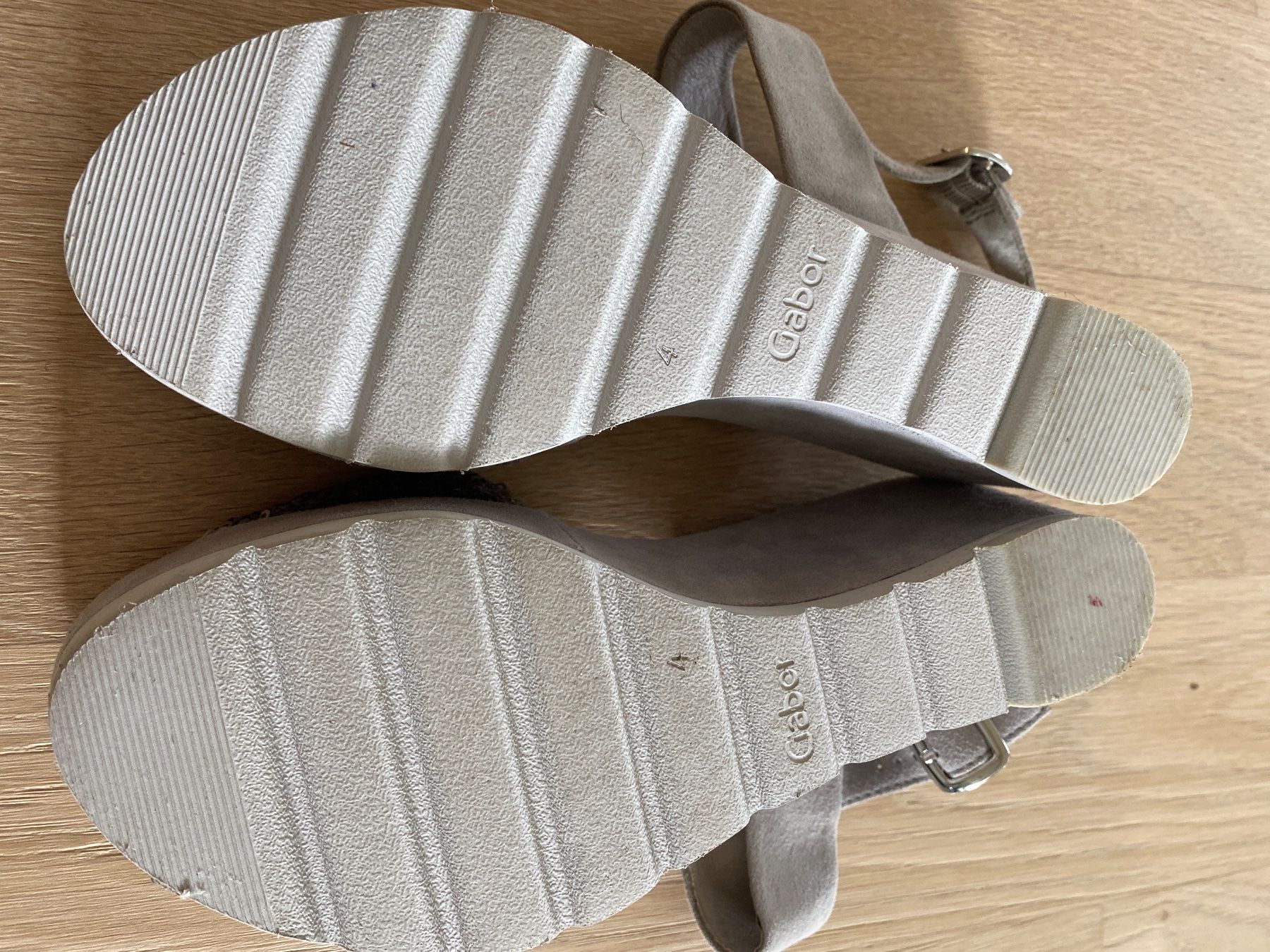 Scarpe da donna: Sandalette, Grösse 37 (4), Grau – Usato da Alchenstorf venduto da ann_ppl8 5