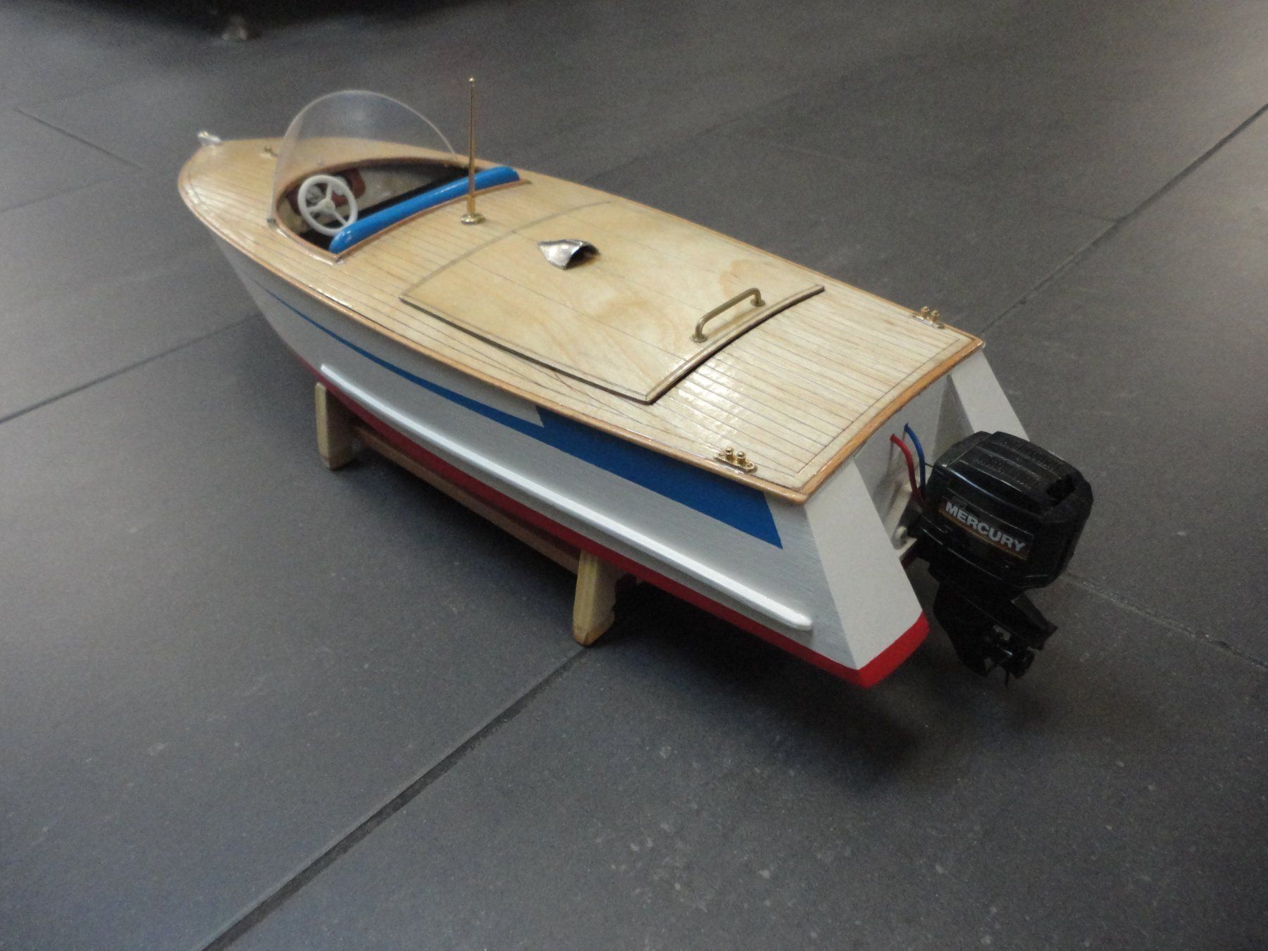 RC Kits de montage: Motorboot Forelle Aeronaut – Neuf avec emballage d'origine à Horgen par RcModell 6