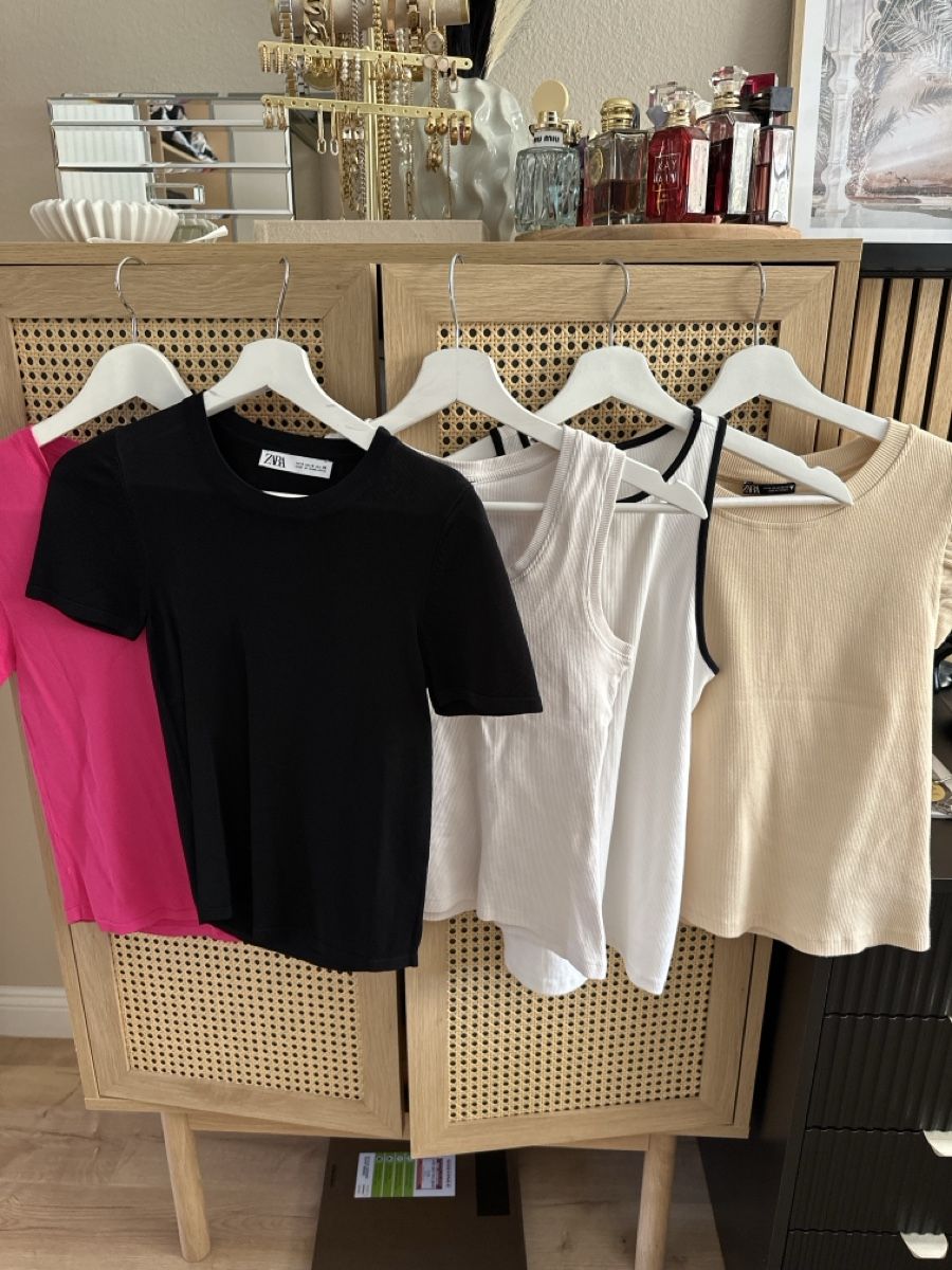 T-shirts: 5 Teile Top Gr S – D'occasion à Volketswil par Sina008